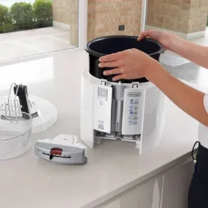 Friggitrice De Longhi Total Clean