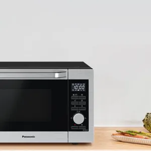 Il forno a microonde C69K by Panasonic