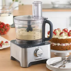 In foto Food Processor FDM790BA di Kenwood