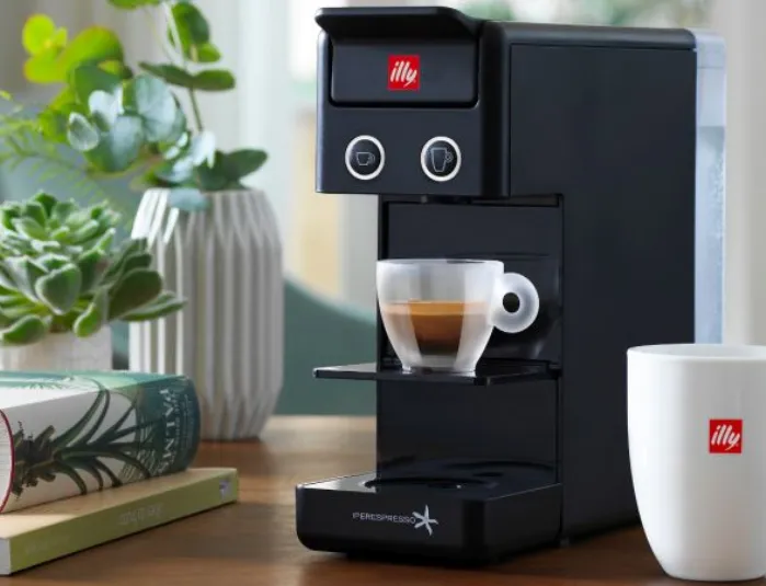 Macchina da caffè Y3 Illy: il prezzo, le funzioni, le istruzioni